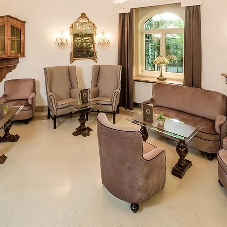 Hotel Classic Meranerhof 4*